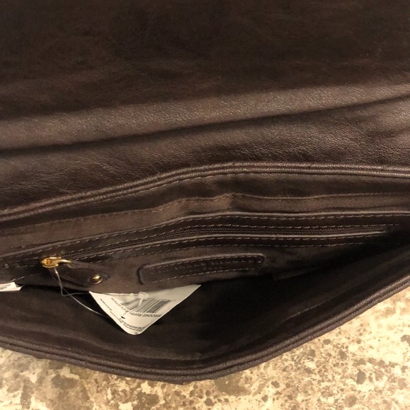 Danielle Nicole Brooke Ruffle Clutch - Picture 7 of 11